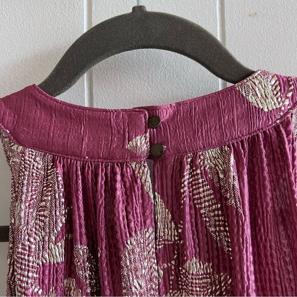 Feather Bone by Anthropologie Dusty Pink Crepe Sleeveless Top - Picture 3 of 10